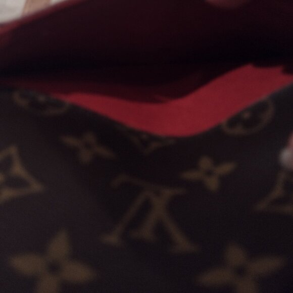 💯% authentic RARE PERFECT Louis Vuitton Coussin shoulder bag 🌹🌹 - Picture 5 of 16